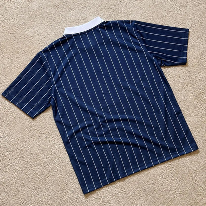 Maillot France rétro 1998 bleu marine à rayures – Écusson FFF